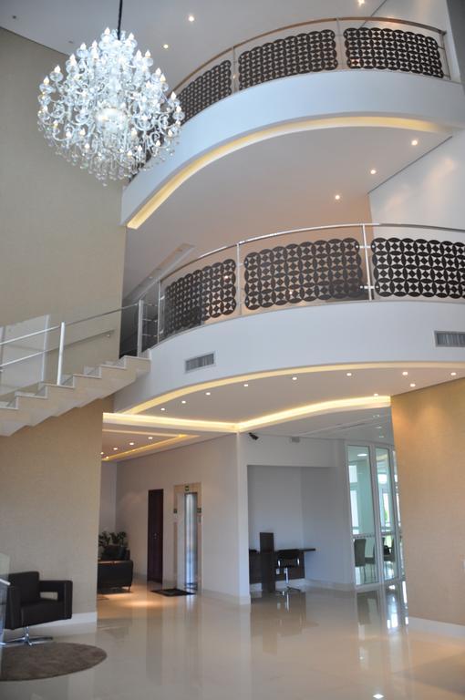 Kamur Plaza Hotel Гоянезия Экстерьер фото