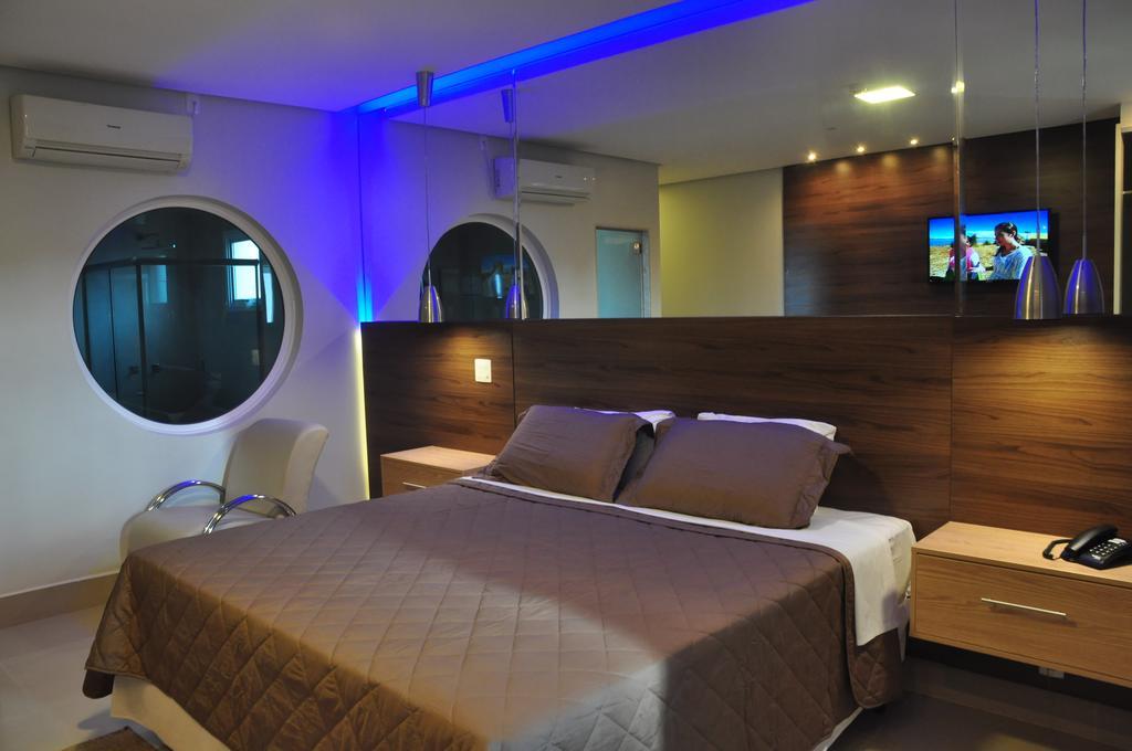 Kamur Plaza Hotel Гоянезия Экстерьер фото
