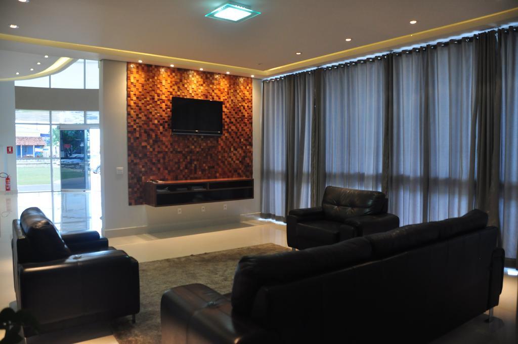 Kamur Plaza Hotel Гоянезия Экстерьер фото